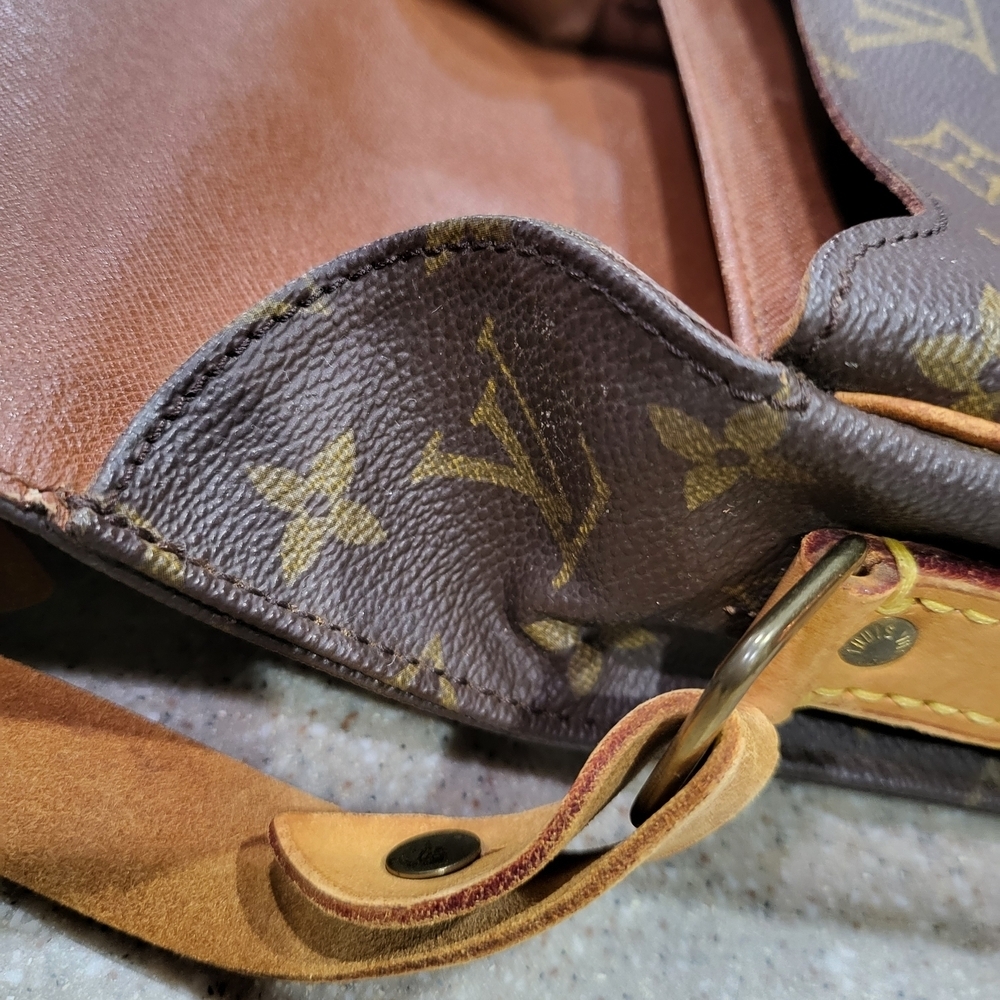 LOUIS VUITTONCartouchiere GM Monogram Crossbody Bag..Authentic.. - Picture 14 of 16